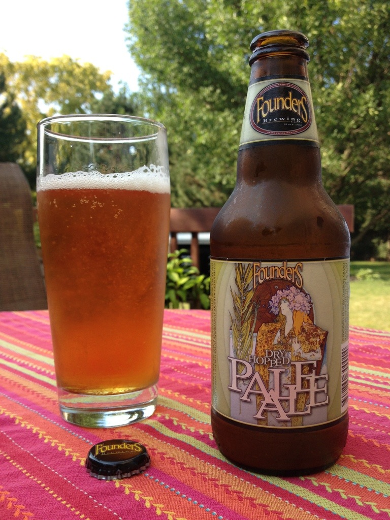 590. Founders Brewing - Dry Hopped Pale Ale 590. Founders Brewing - Dry Hopped Pale Ale